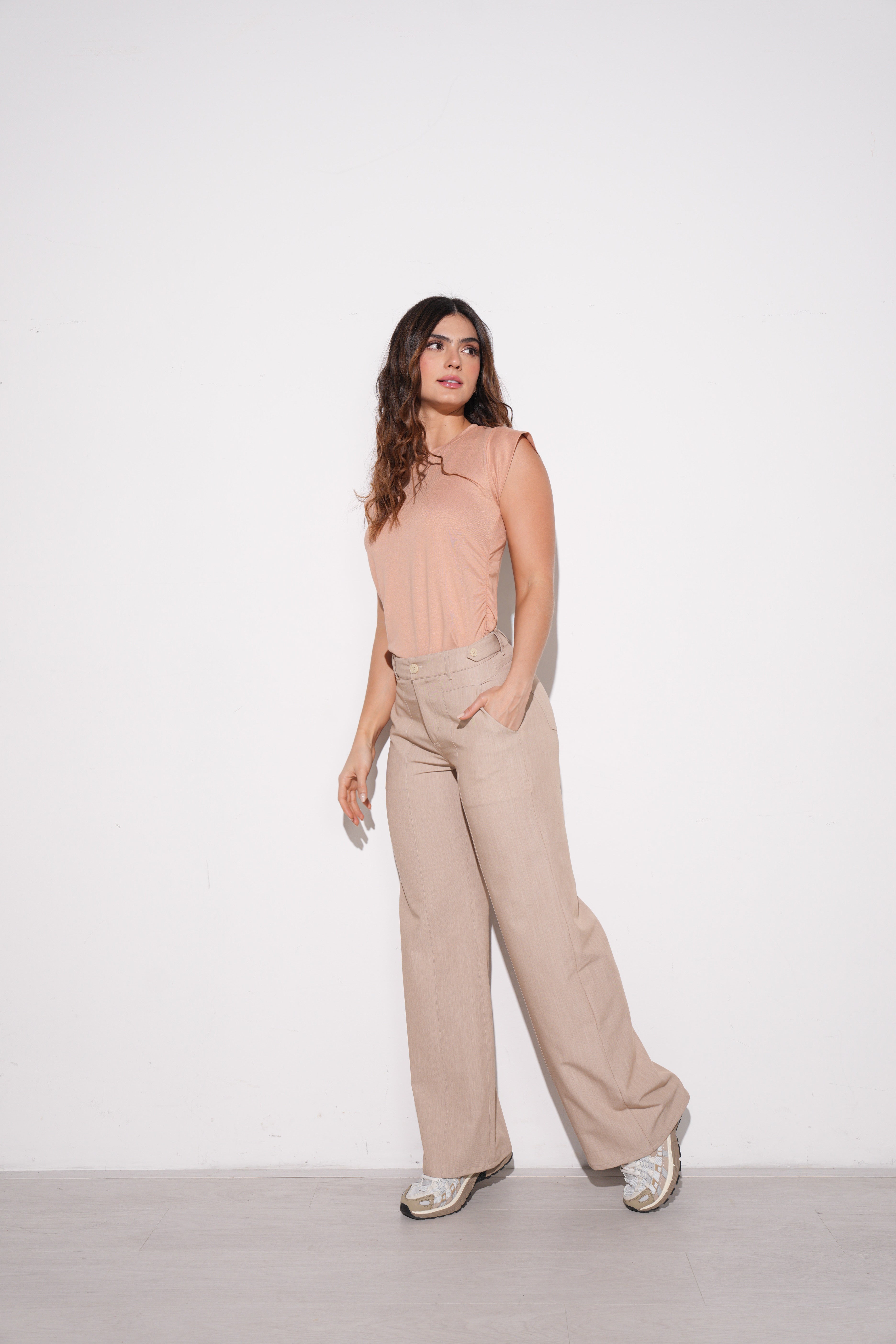 Camiseta con recogido