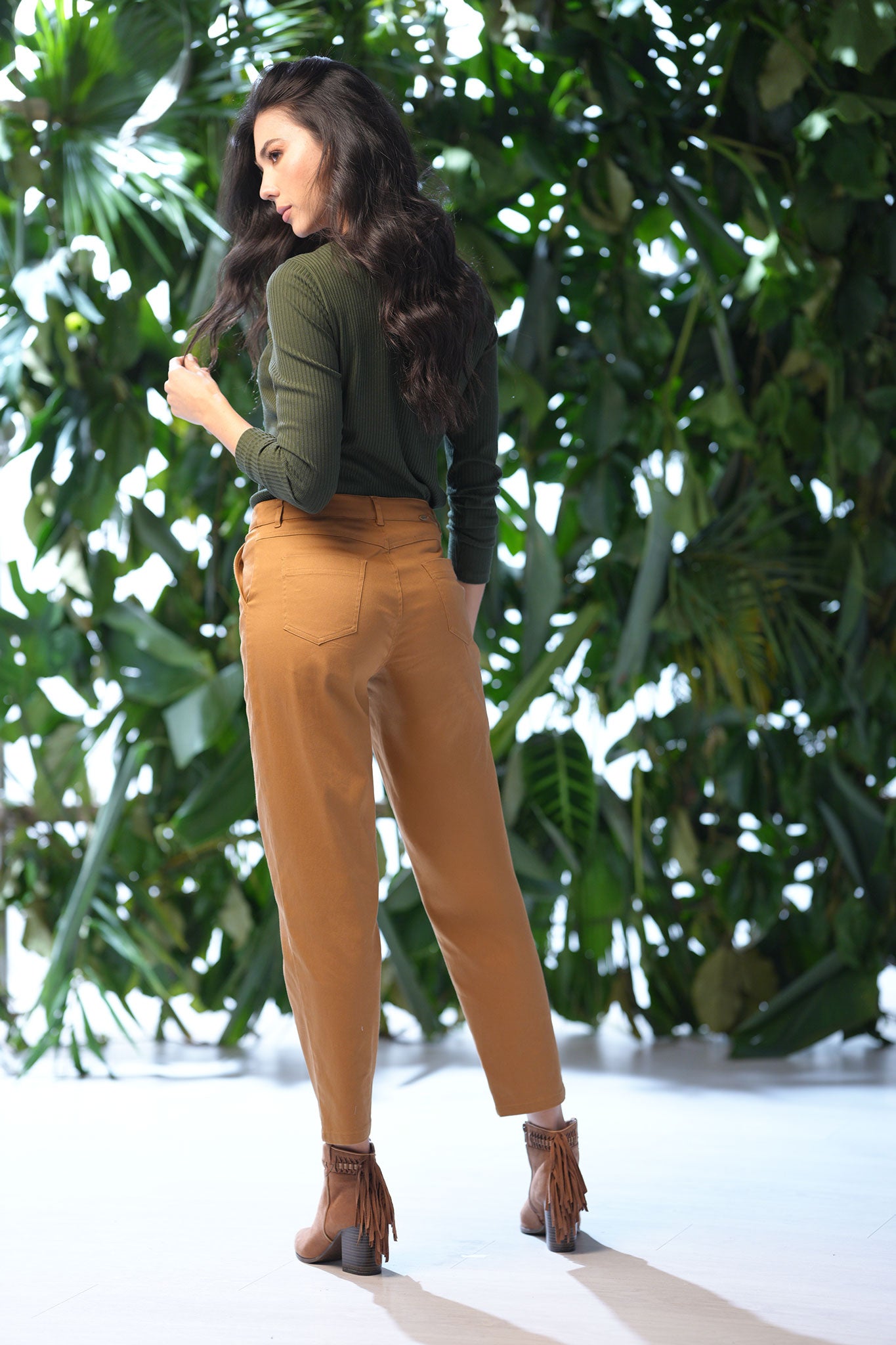 Pantalón silueta barrel