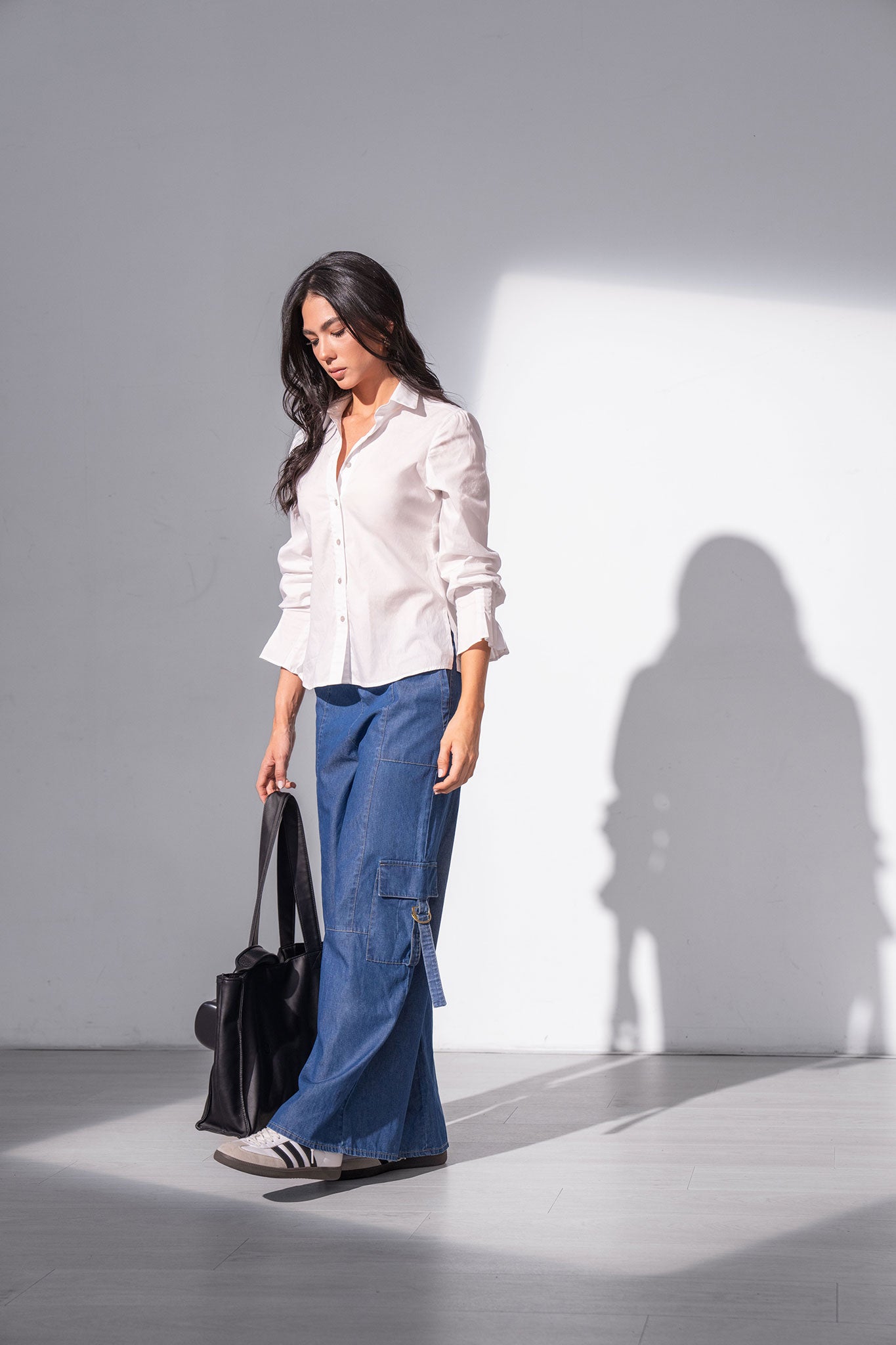 Blusa manga larga con alforzas y perilla