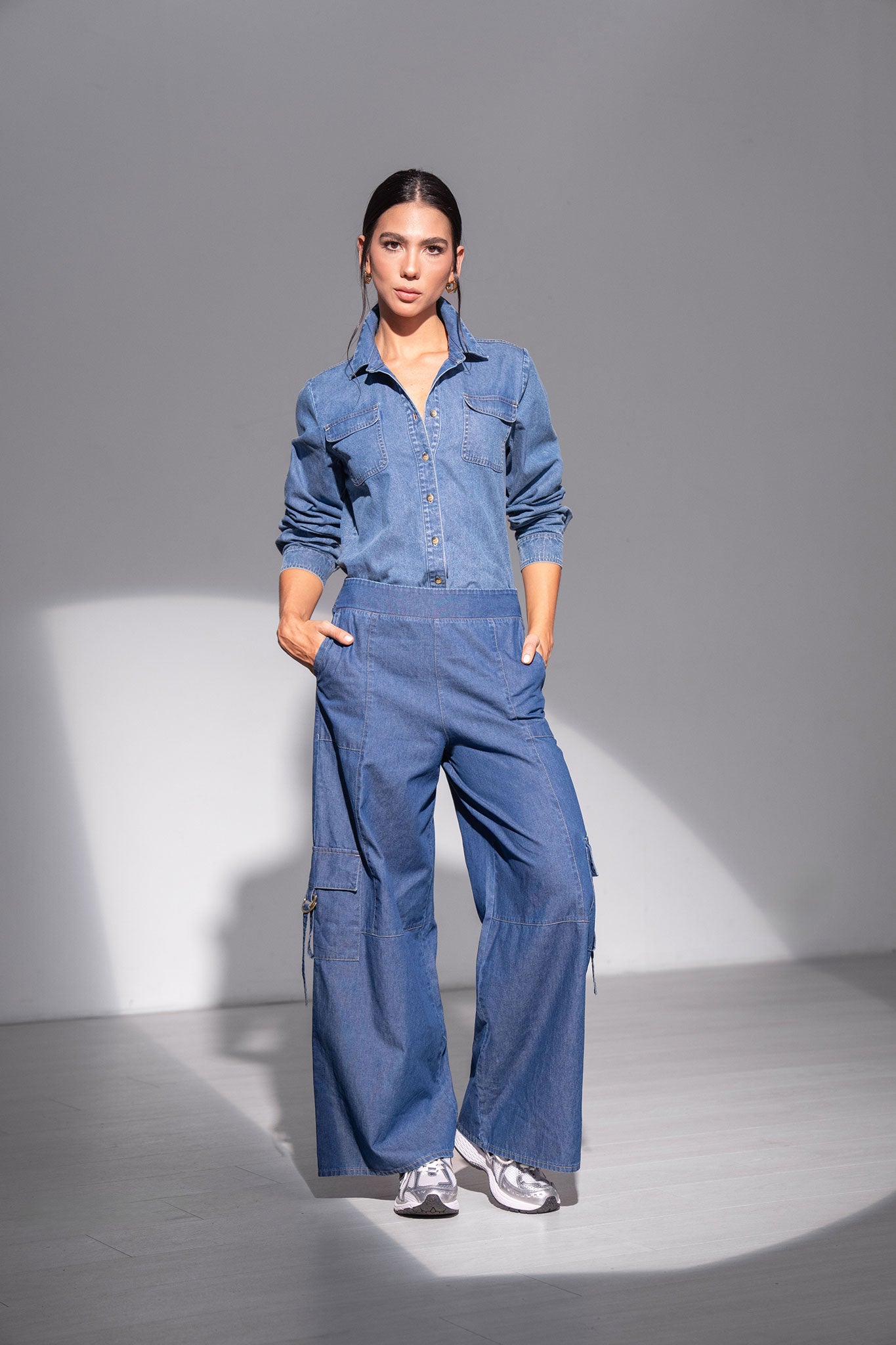 Blusa manga larga, bolsillos en frente