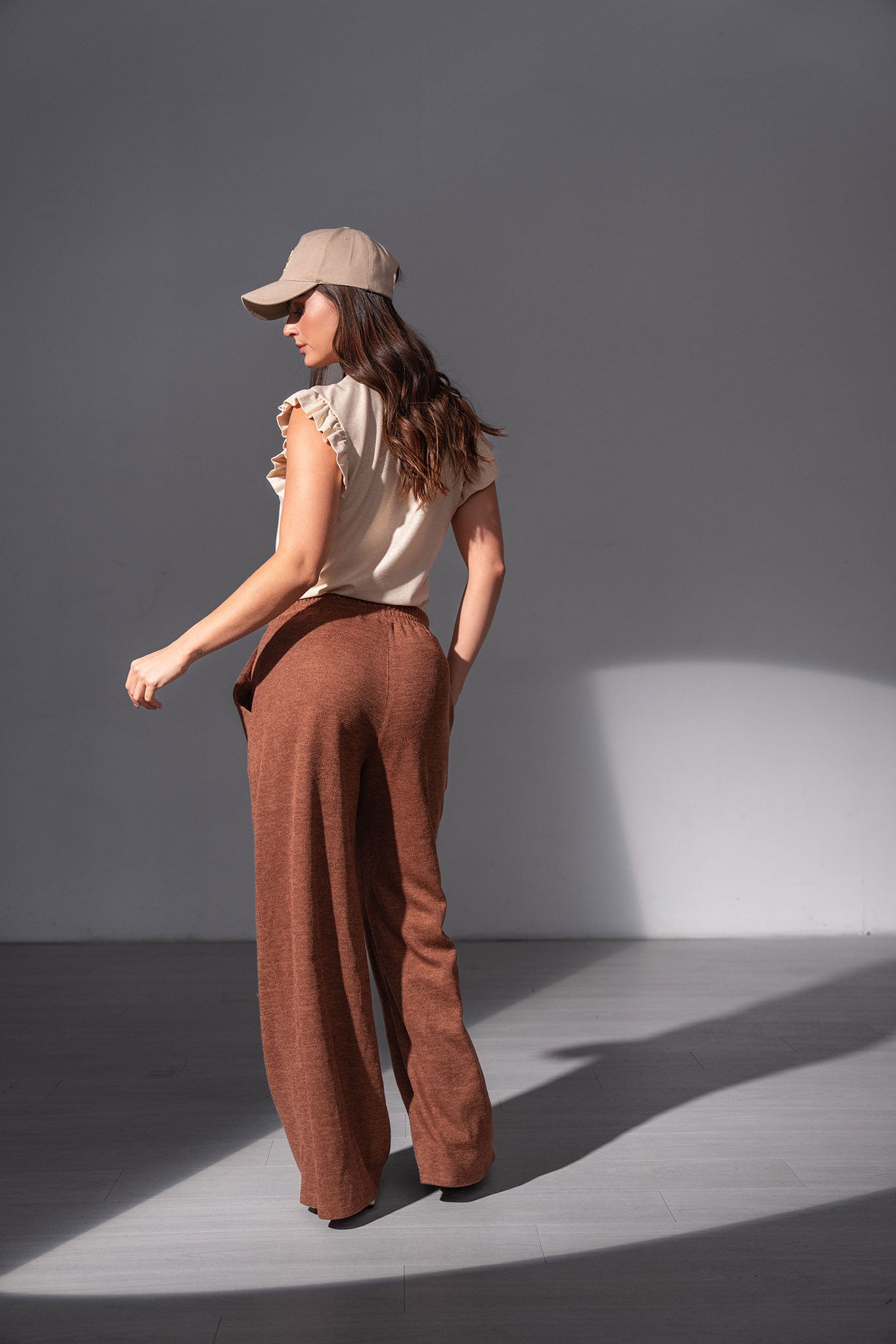 Pantalón largo bota amplia