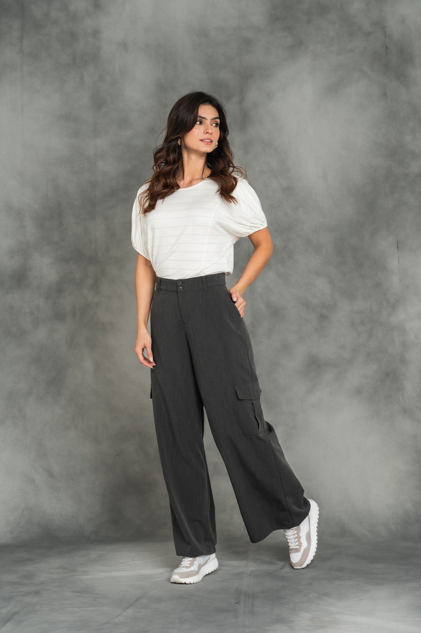 Pantalón ribete bota wide leg