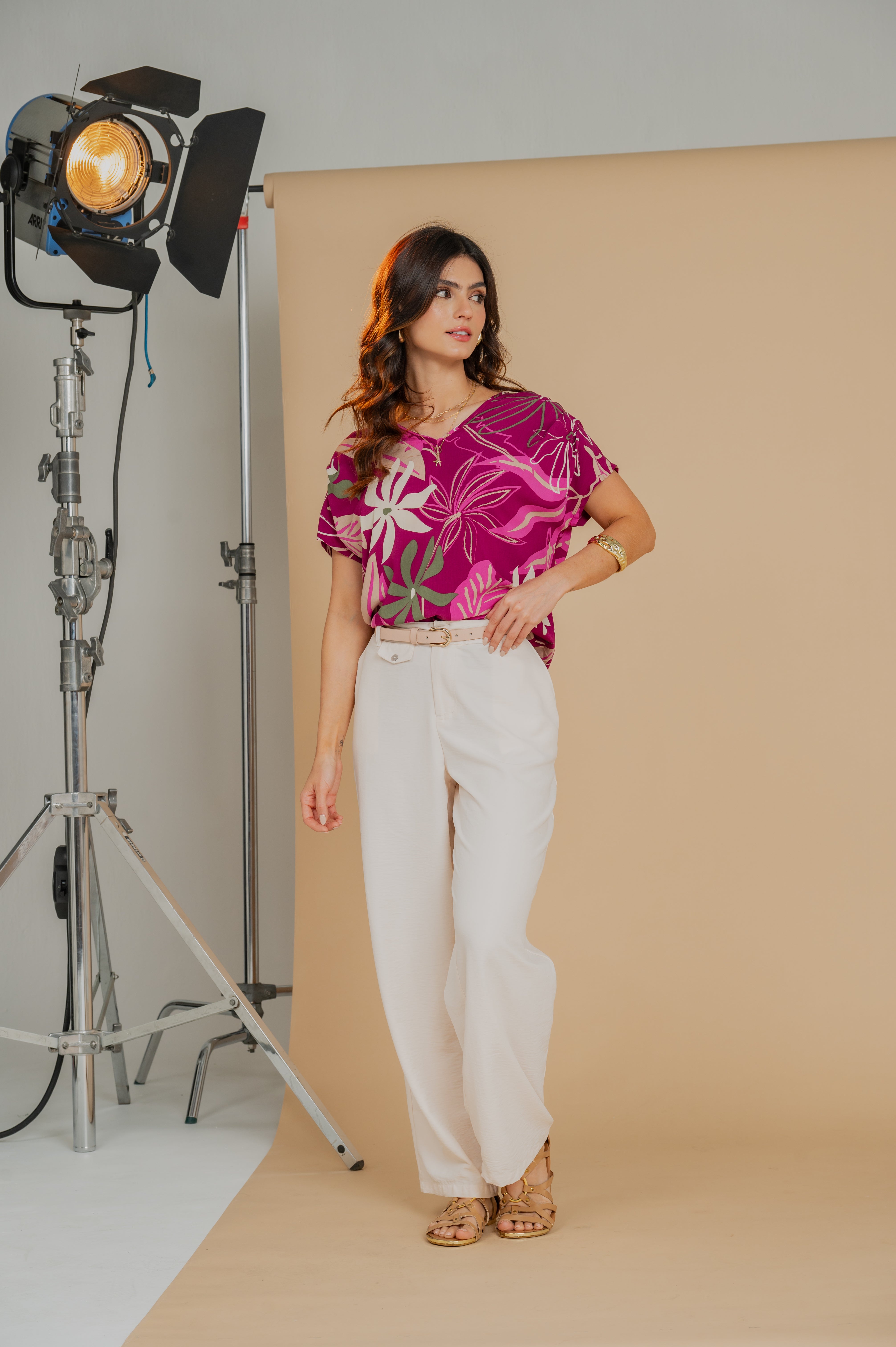 Blusa estampada cuello V