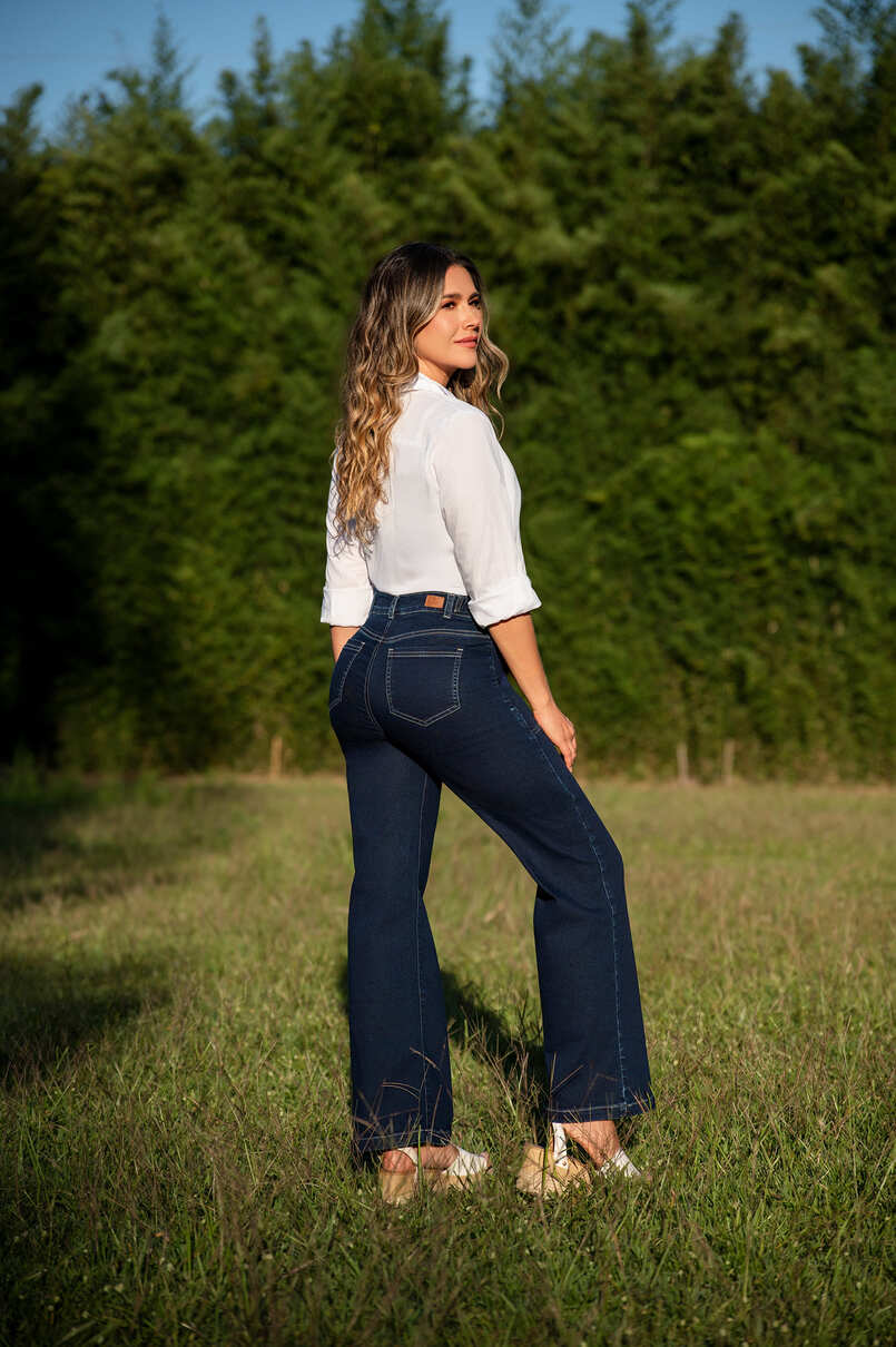 Blusa manga larga de cuello y botones con puño