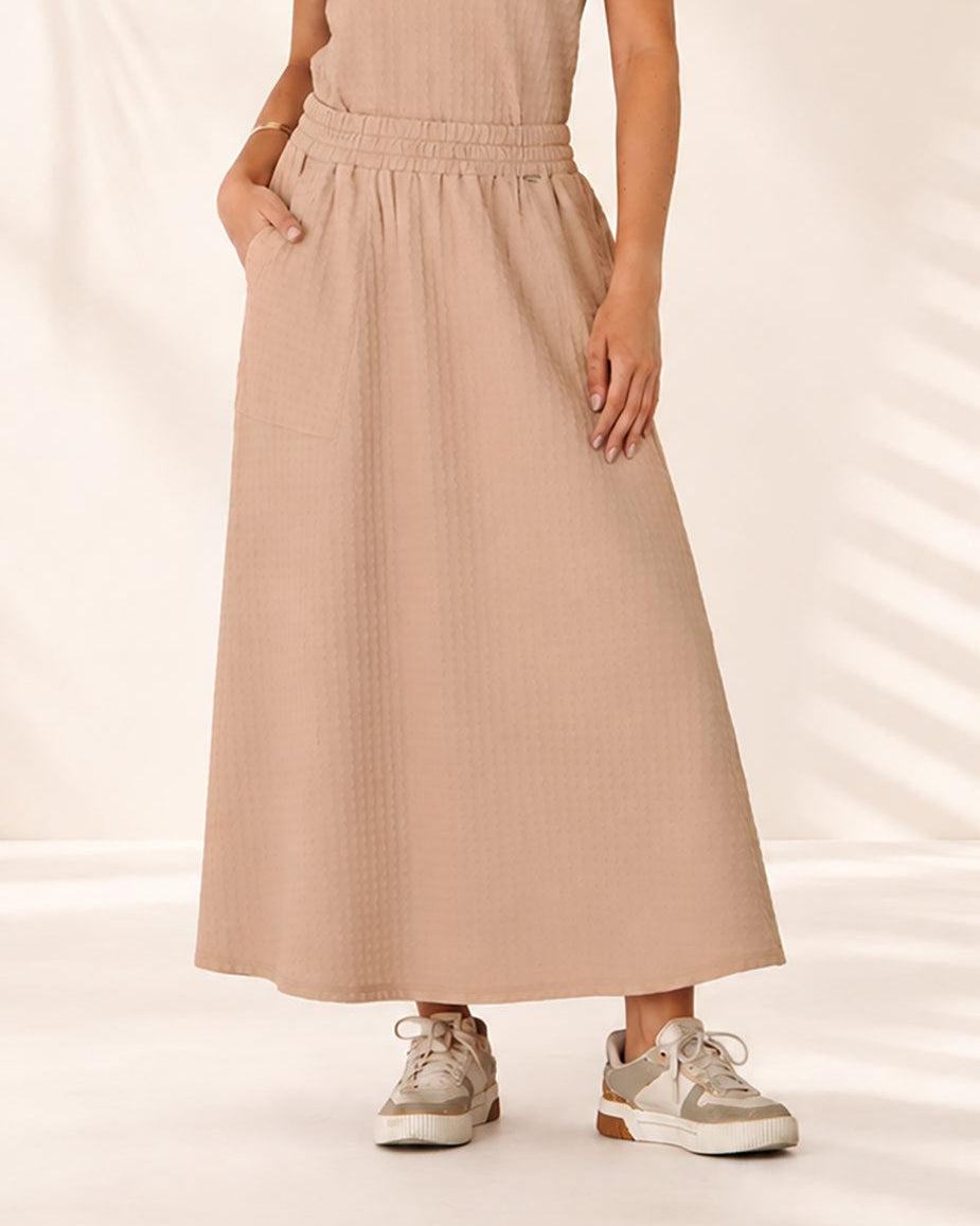 Falda midi con textura