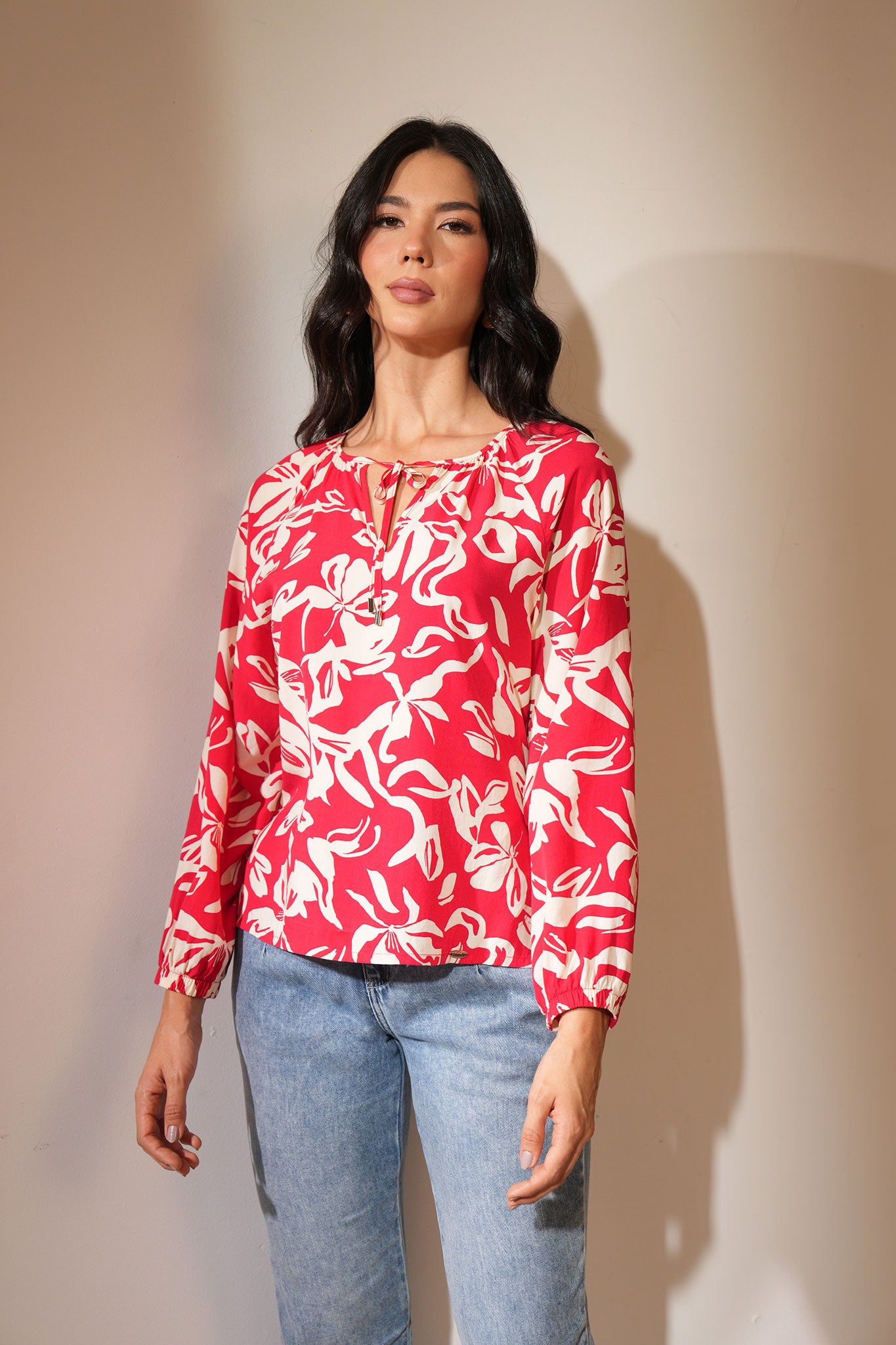 Blusa con elástico