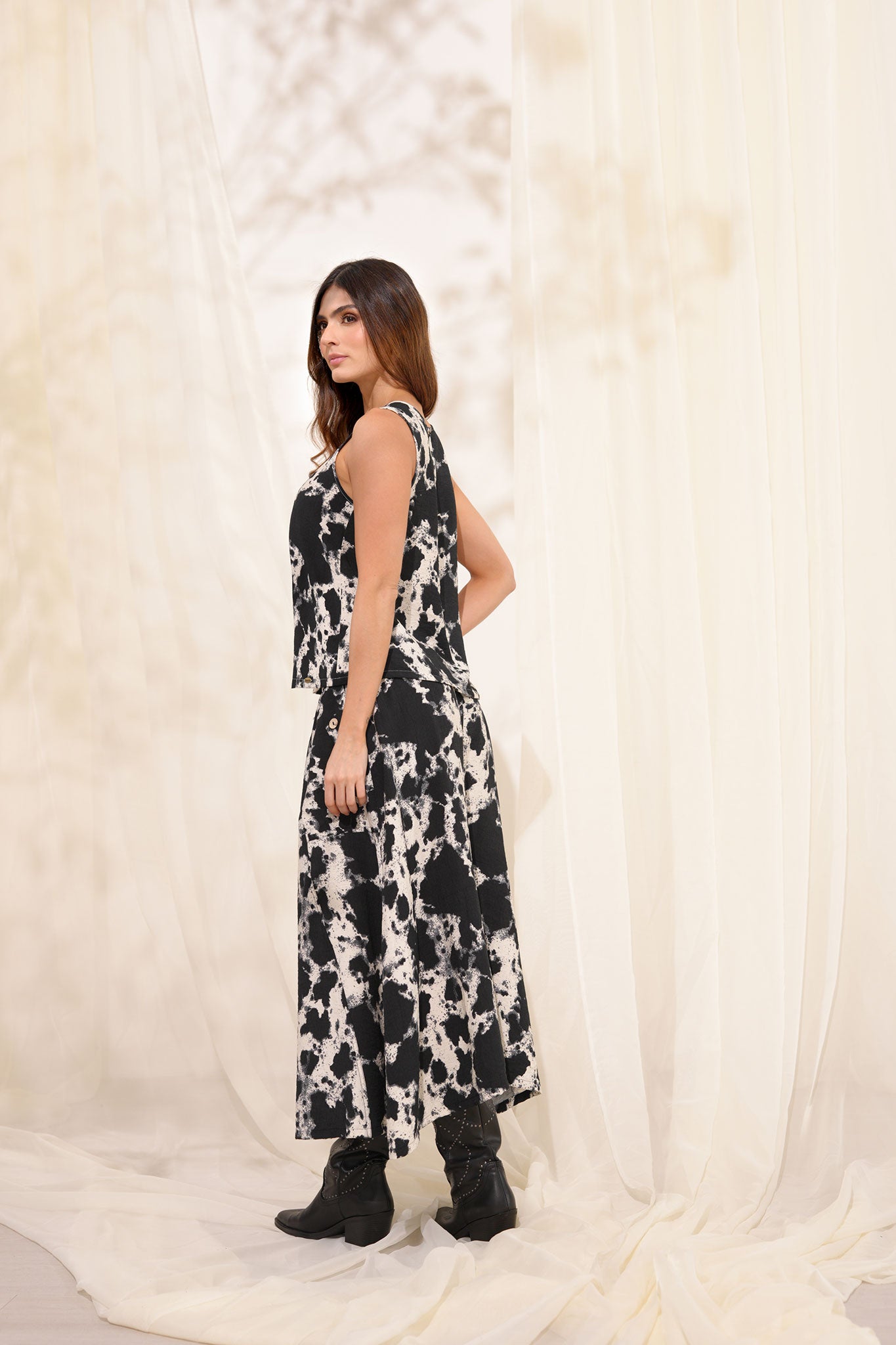 Falda midi