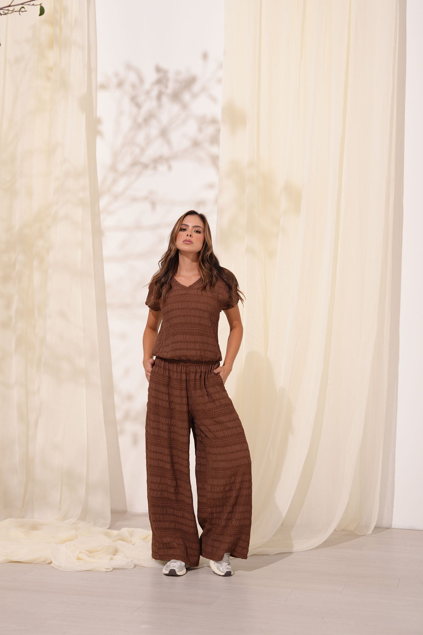Pantalón con textura