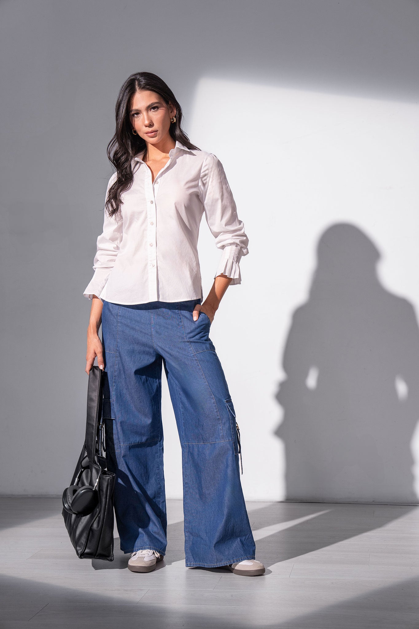 Blusa manga larga con alforzas y perilla