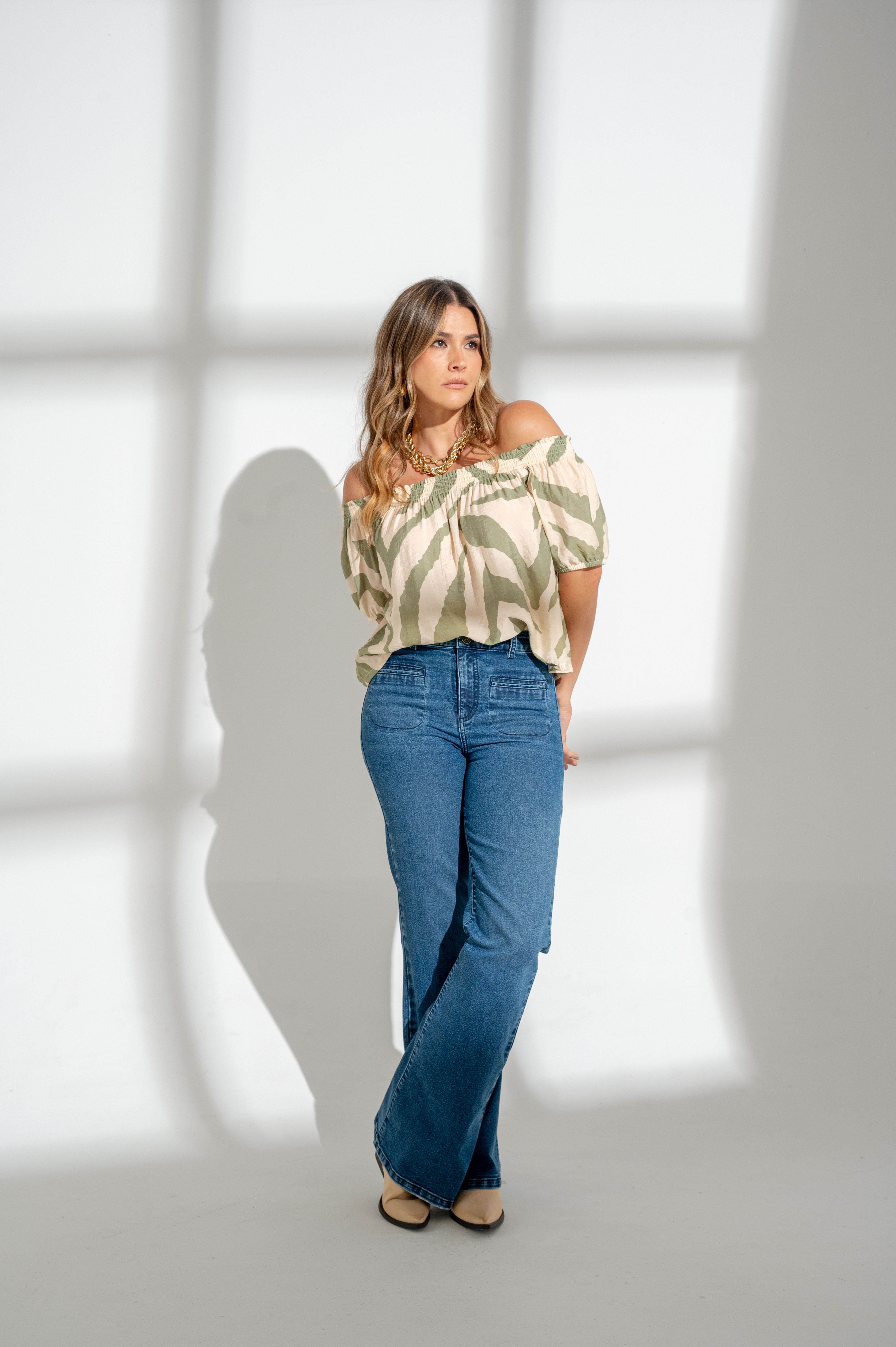 Blusa manga corta con fajón