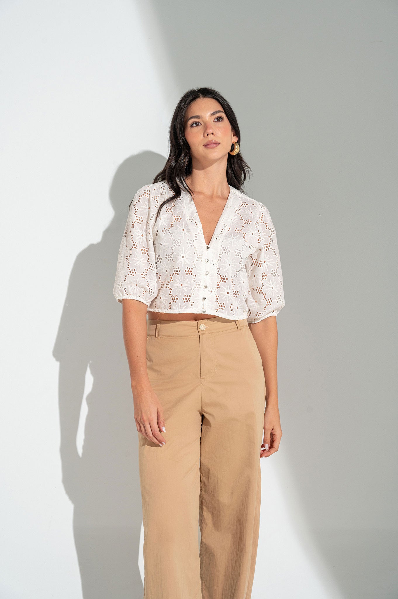 Blusa manga 3/4 con cuello en v